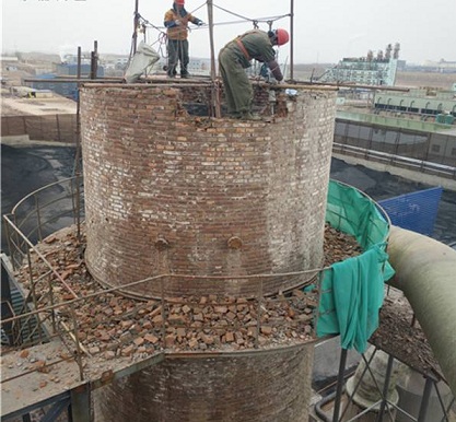 宜城烟囱拆除施工现场的组织设计方案: