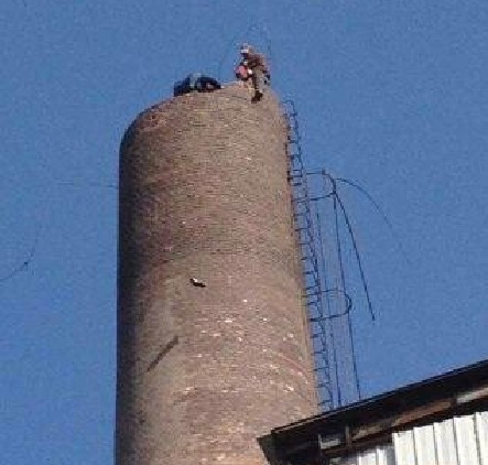 九江烟囱拆除是一项高风险的工程-吐鲁番
