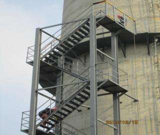 烟囱安装钢楼梯及平台爬梯对材质有哪些要求？